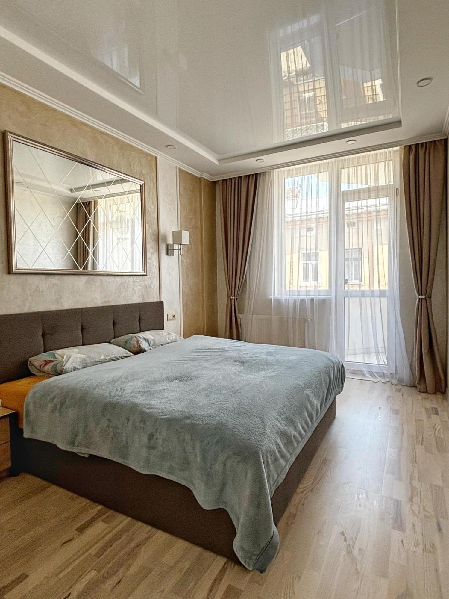 Apartment In Khmelnytsky Street Lviv Eksteriør billede