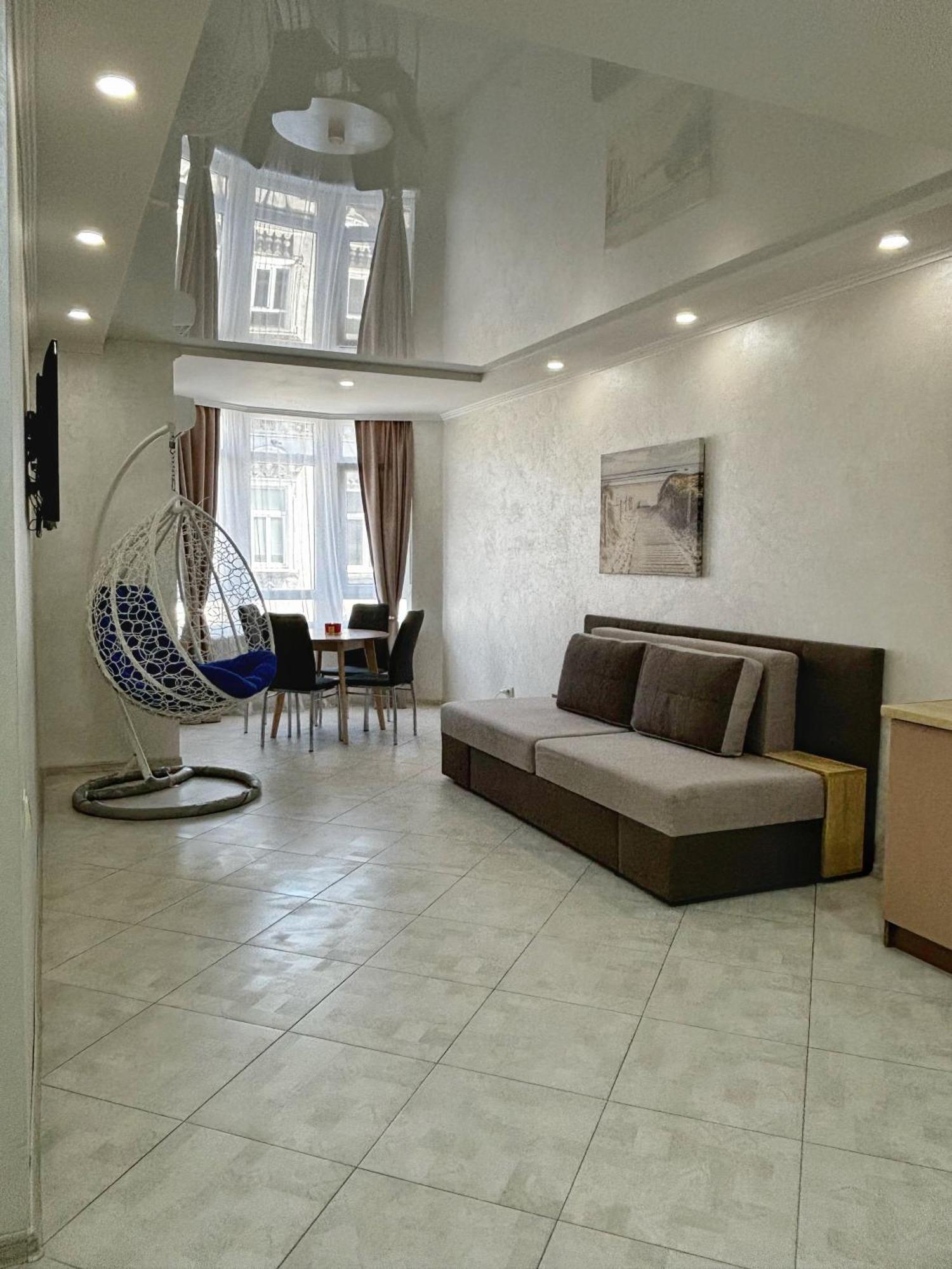 Apartment In Khmelnytsky Street Lviv Eksteriør billede
